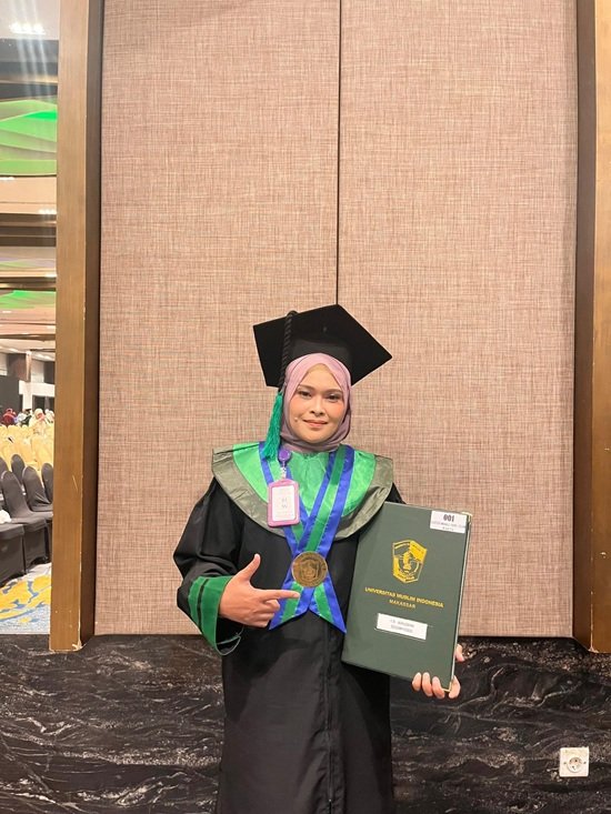 Dari Ruang Kelas ke Gelar Doktor: Kisah Inspiratif Guru MAN 2 Sinjai